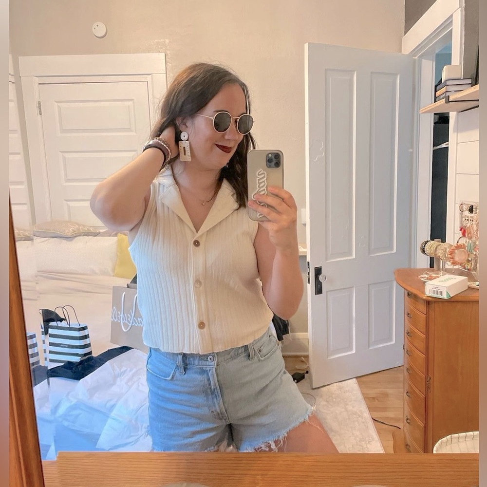 Meet your Posher, Megan